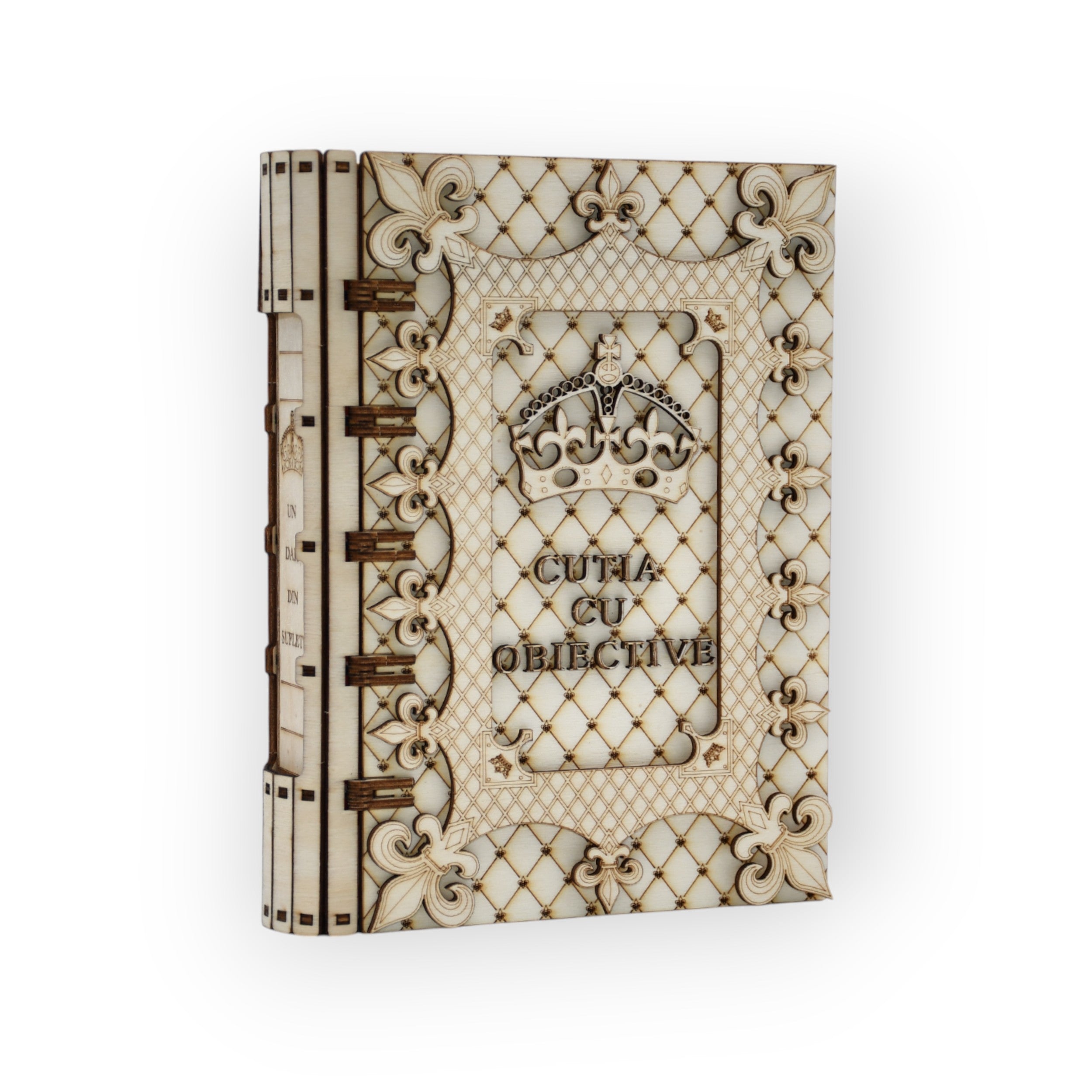 Cutie gravată laser, cu detalii regale pentru un cadou premium