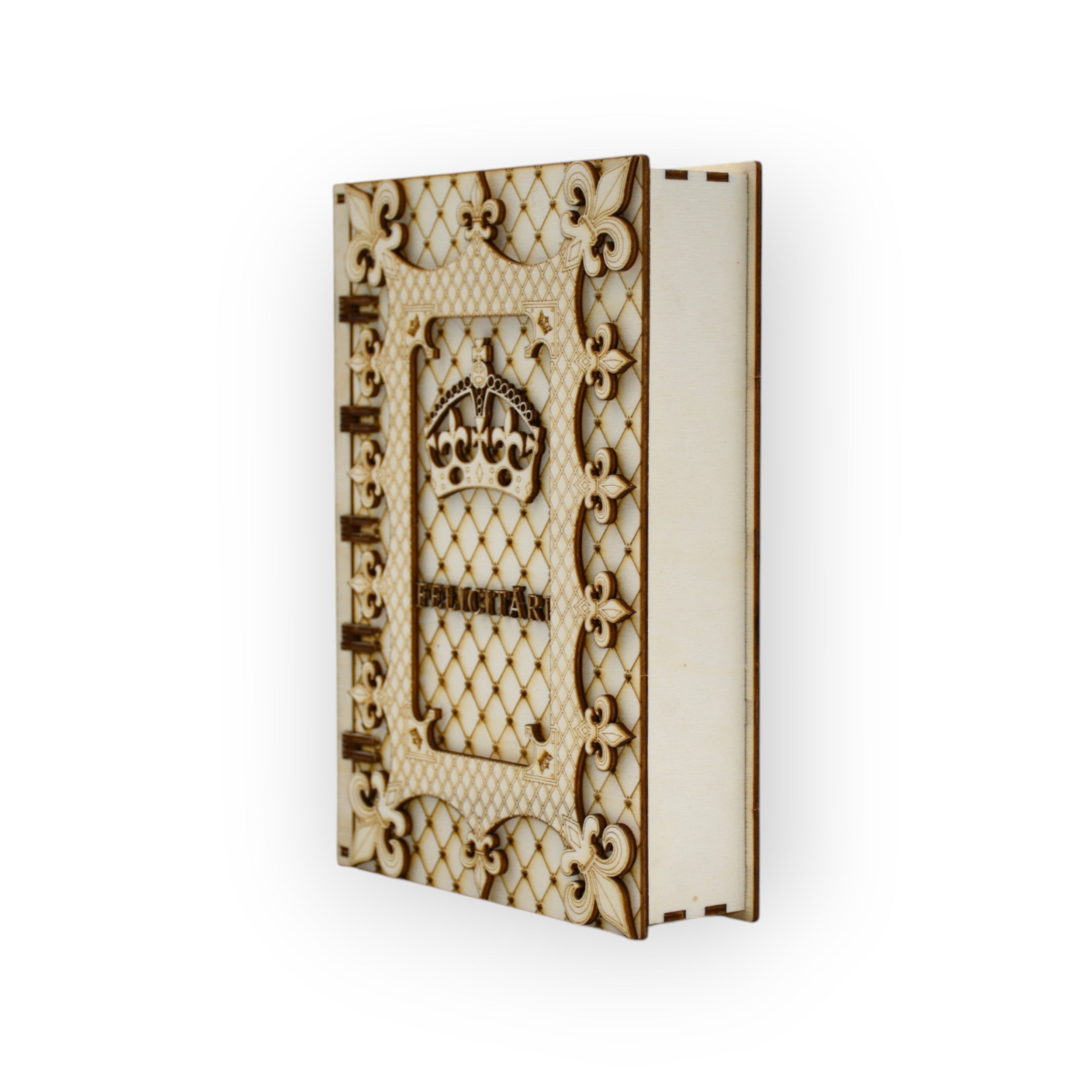 cutie eleganta felicitari cu flori de lis si coroana gravata in lemn


