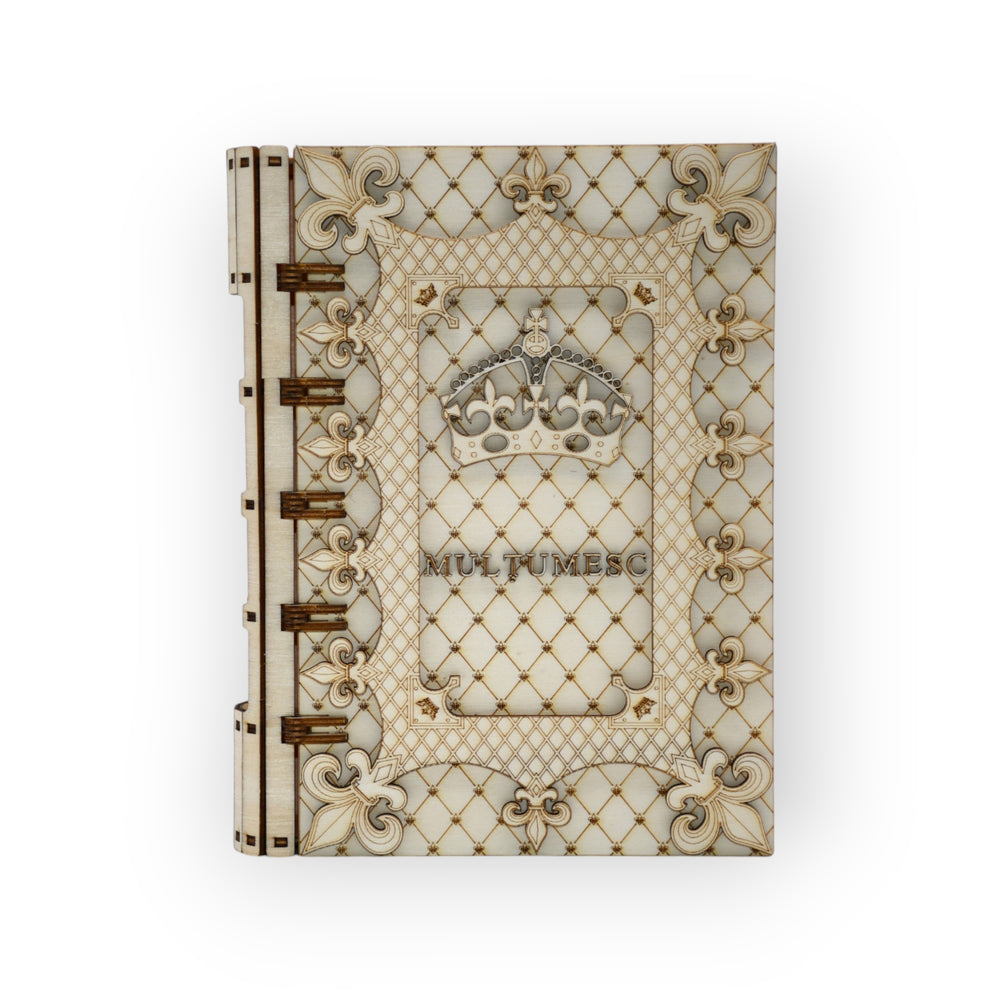 cutie cadou din lemn gravat cu mesaj „Mulțumesc” – vedere frontală
