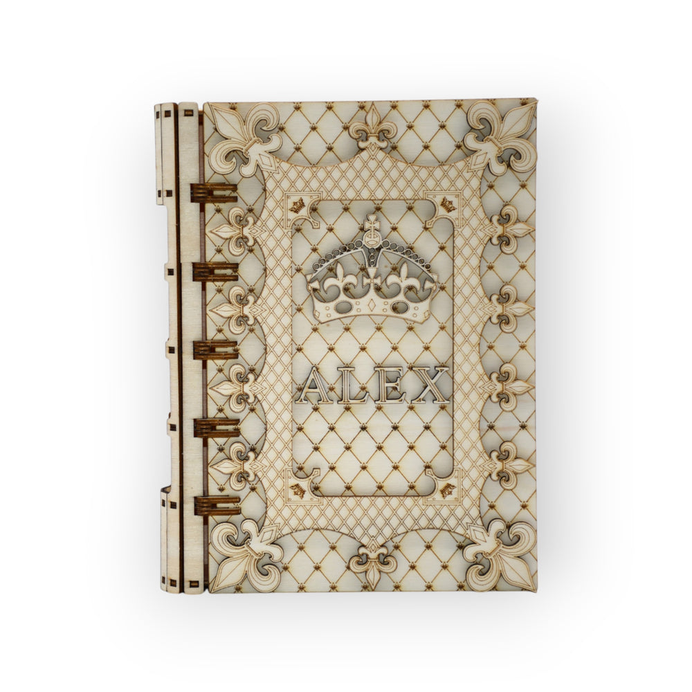 cutie cadou personalizată ALEX în stil regal, din lemn gravat