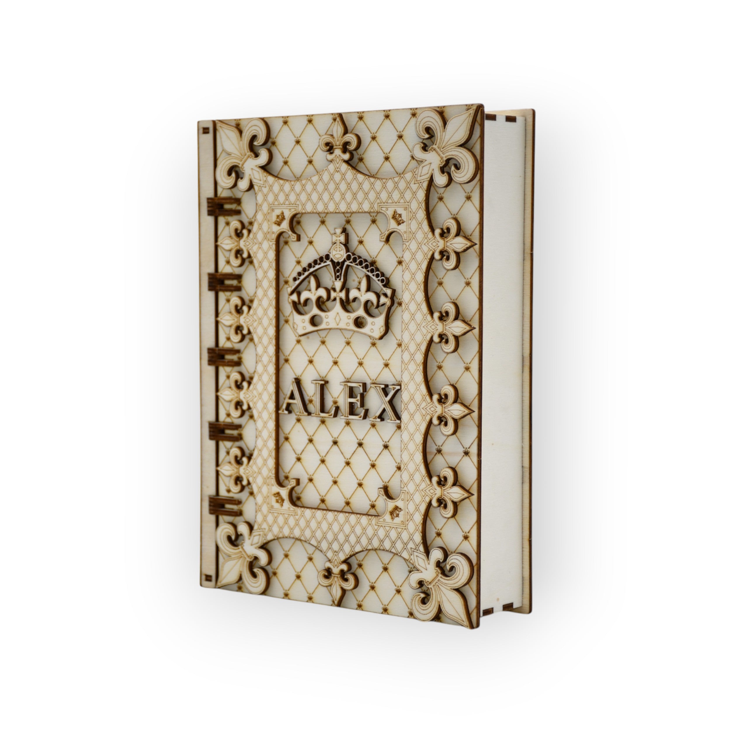 vedere laterală cutie gravată ALEX, cu model elegant în relief