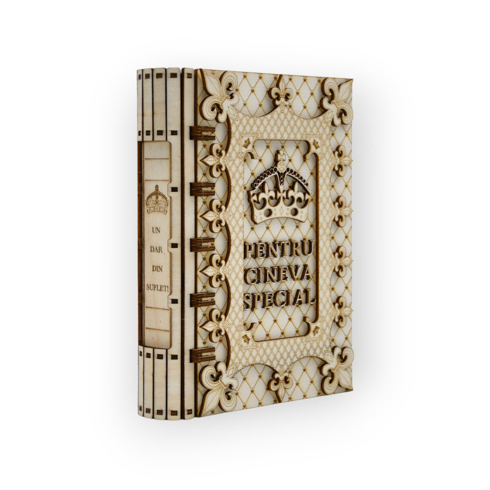 cutie elegantă cu mesaj pentru cineva drag – vedere laterală cu detalii