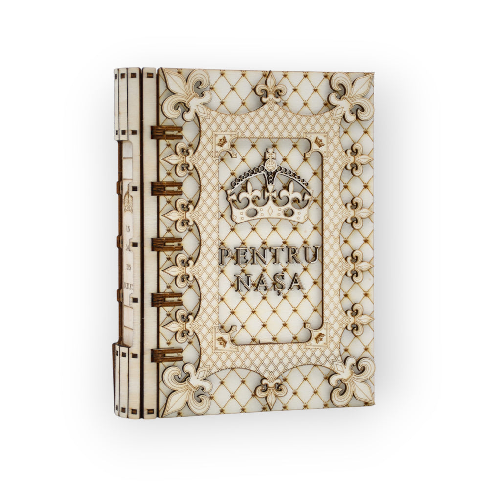 cutie elegantă cu model regal pentru cadou de nașă