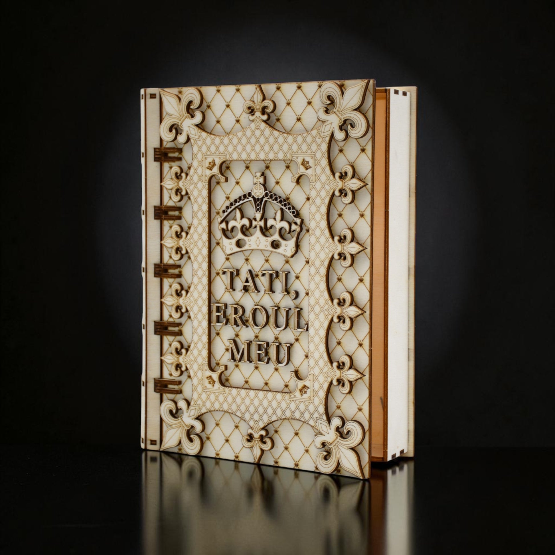 Cutie decorativă elegantă „Tati, Eroul Meu” – vedere 3/4