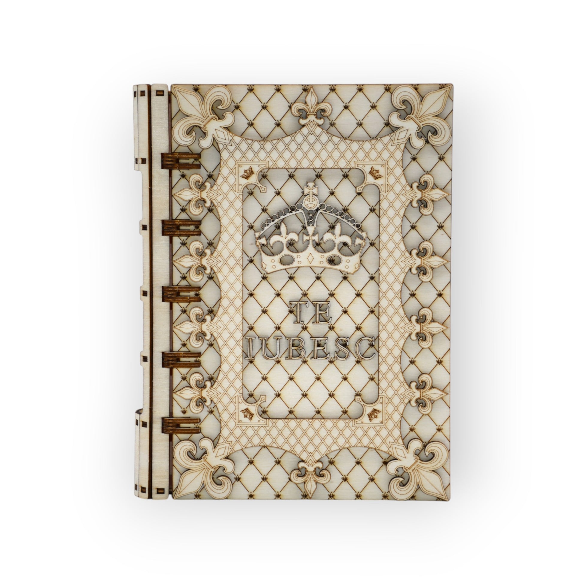 vedere laterală cutie carte personalizată Te Iubesc, lemn sculptat 3D