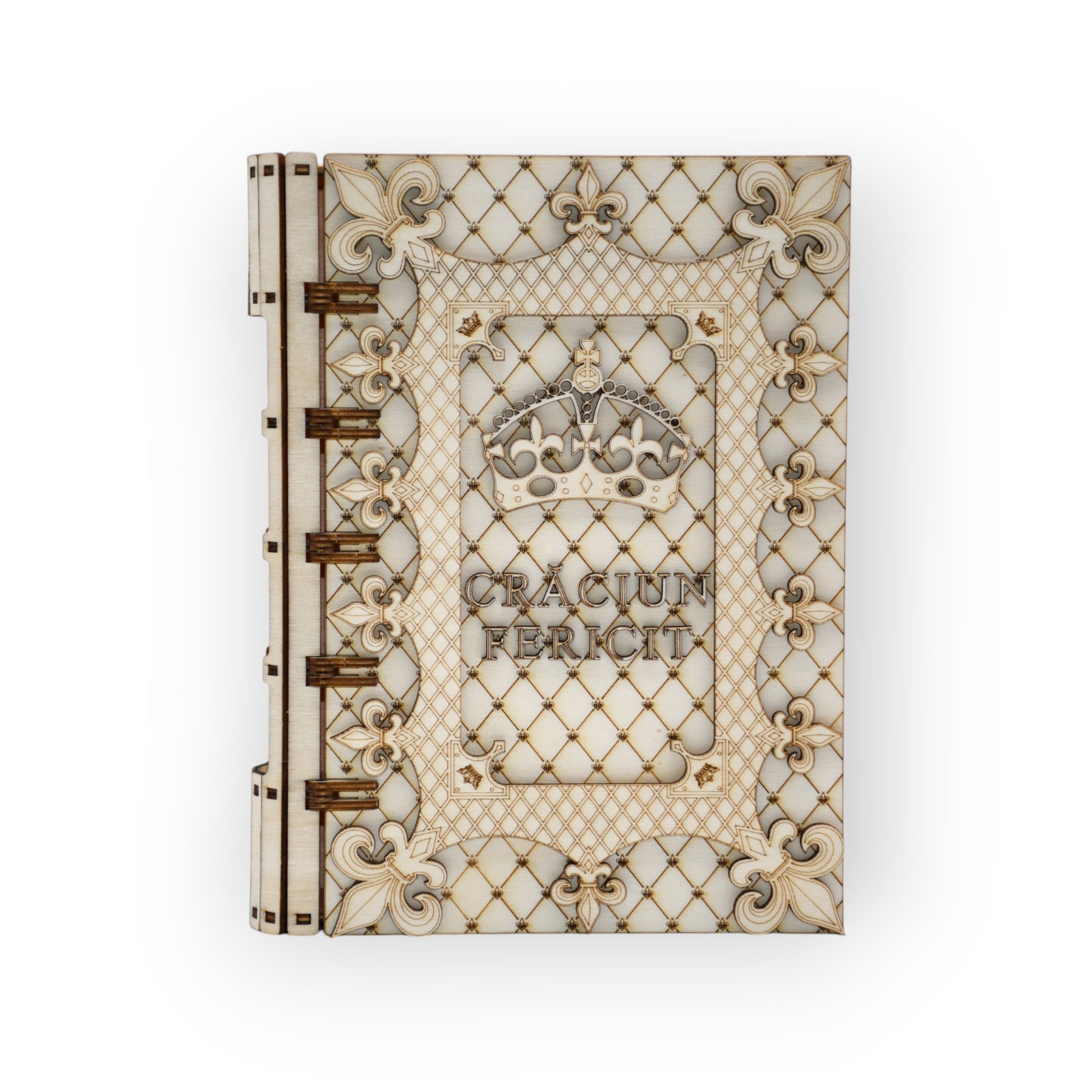 cutie Crăciun din lemn gravată – model regal frontal