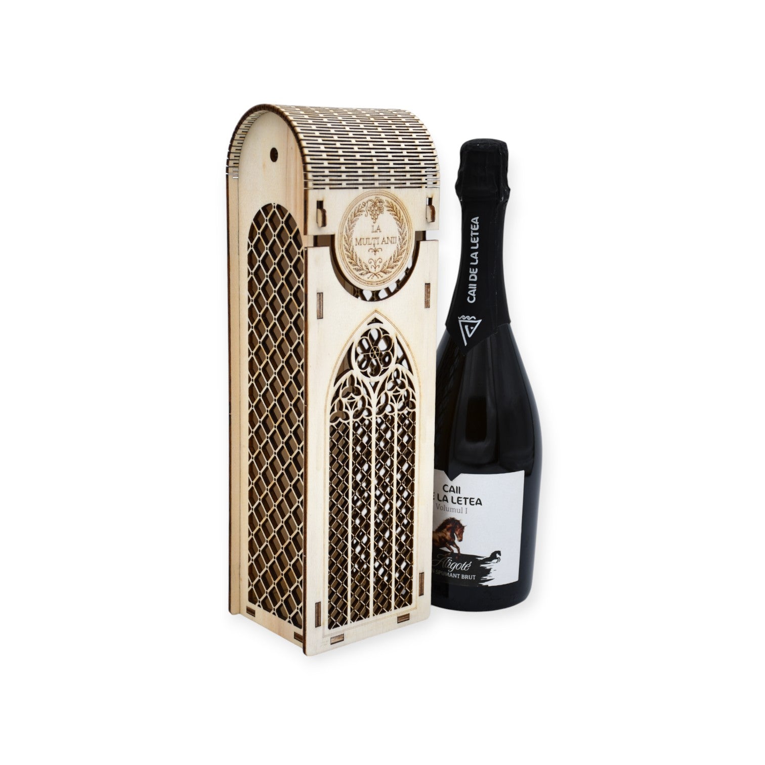 Cutie vin din lemn cu decupaj integral gotic și mesaj „La Mulți Ani”