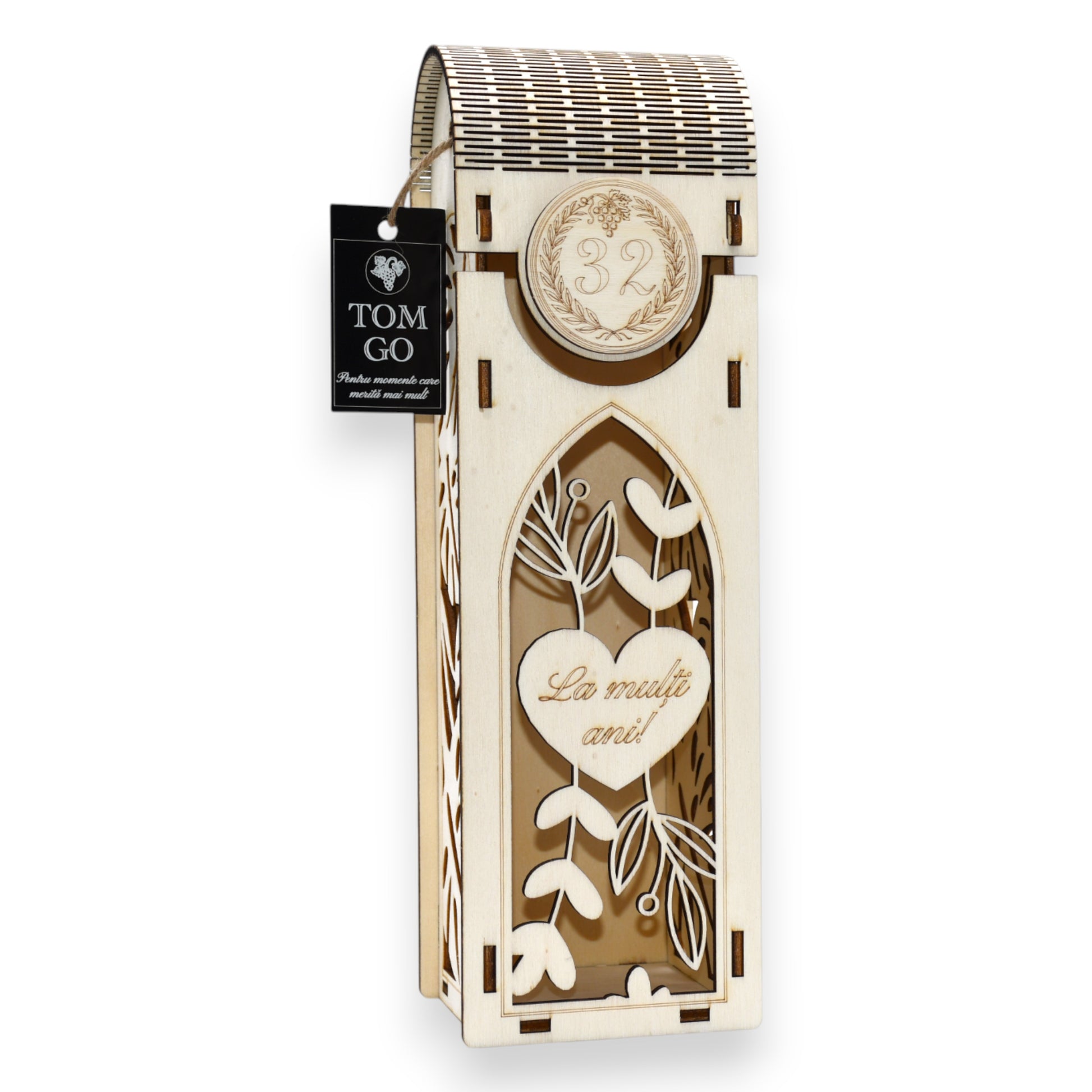 Ambalaj vin personalizat din lemn, model frunze Monstera, gravură „La mulți ani!”, cadou elegant.