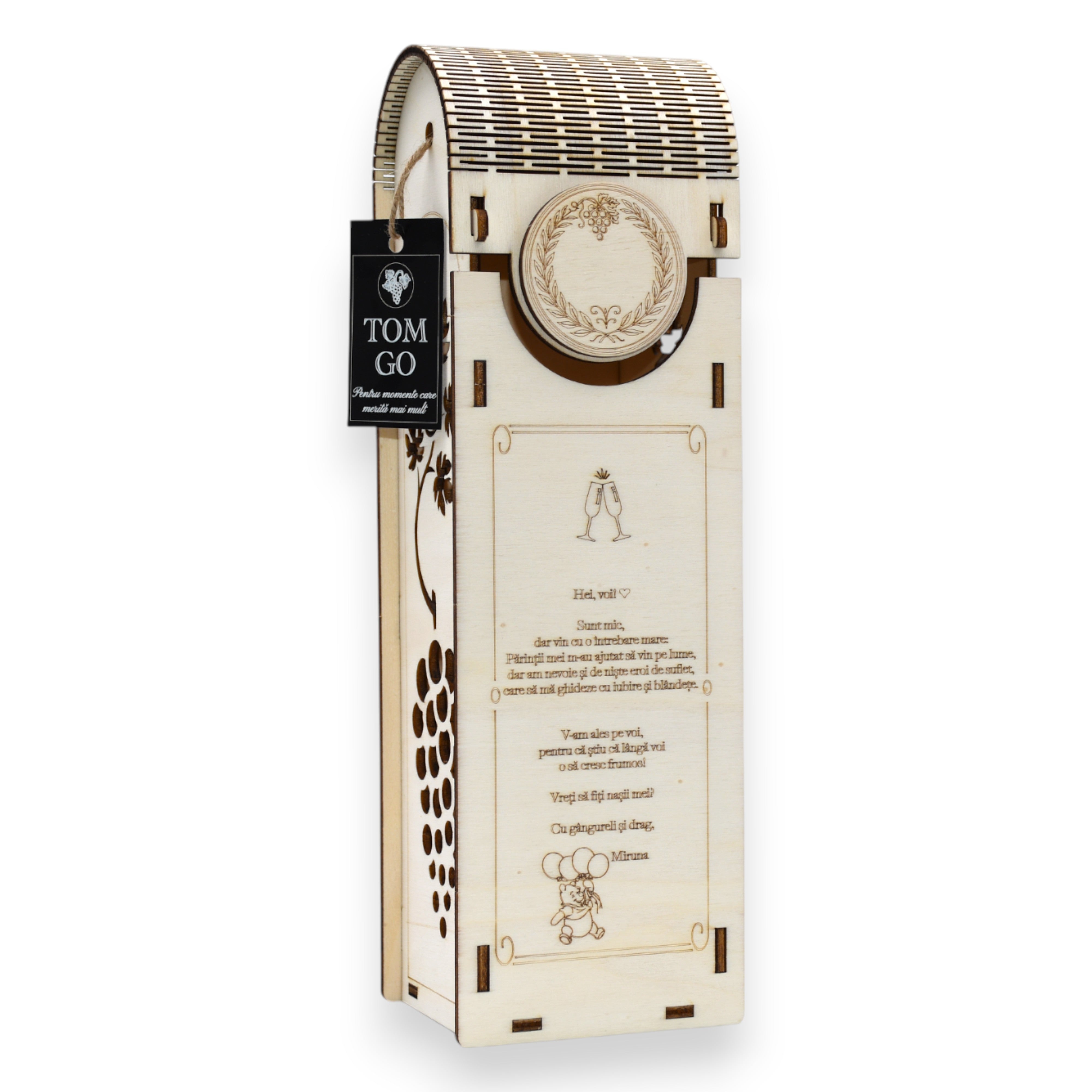 Cutie vin lemn personalizată cu mesaj gravat și decor strugure decupat, cadou elegant pentru ocazii speciale