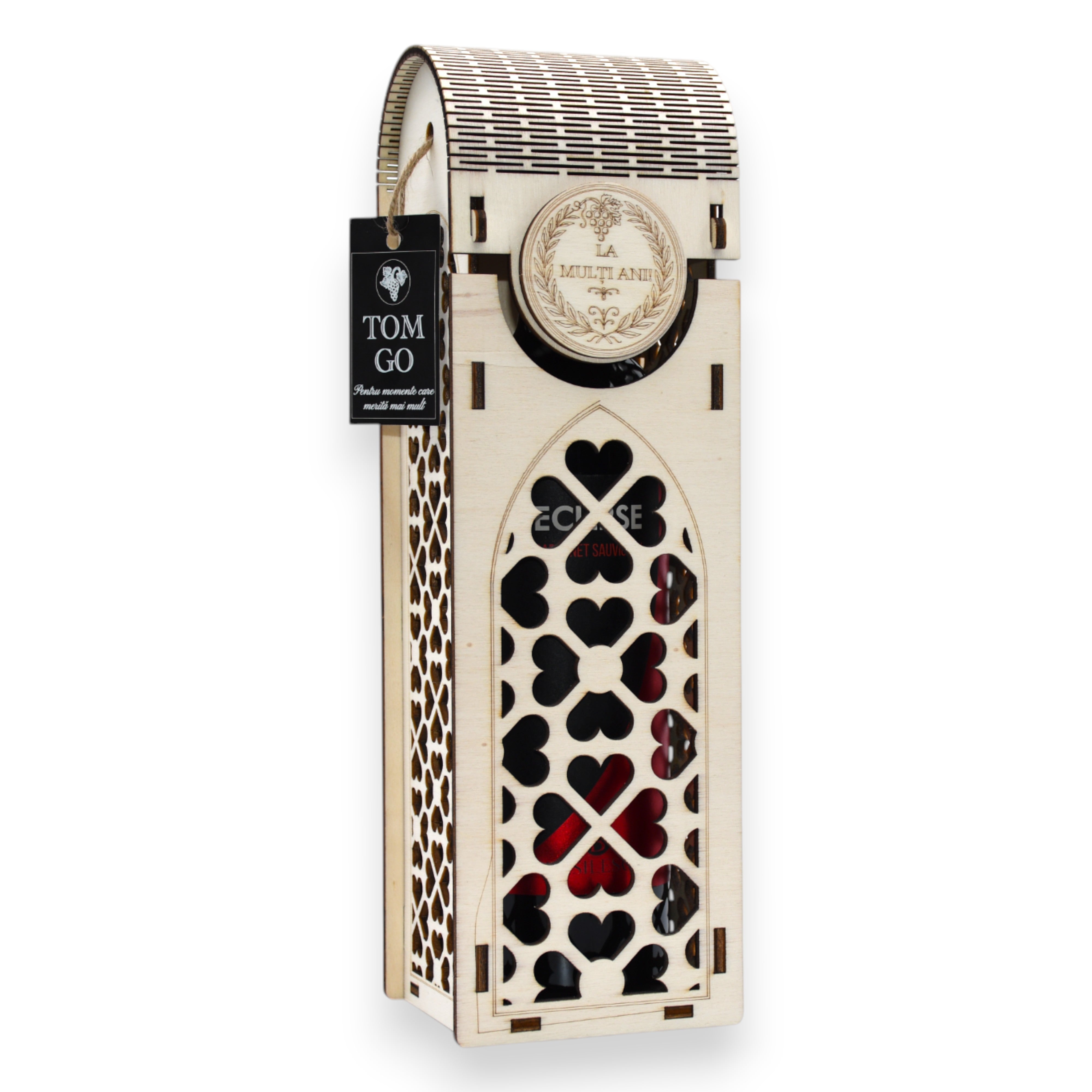 utie elegantă din lemn pentru sticlă de vin, model gotic cu decupaje multiple, inscripție „La Mulți Ani”, cadou aniversar.