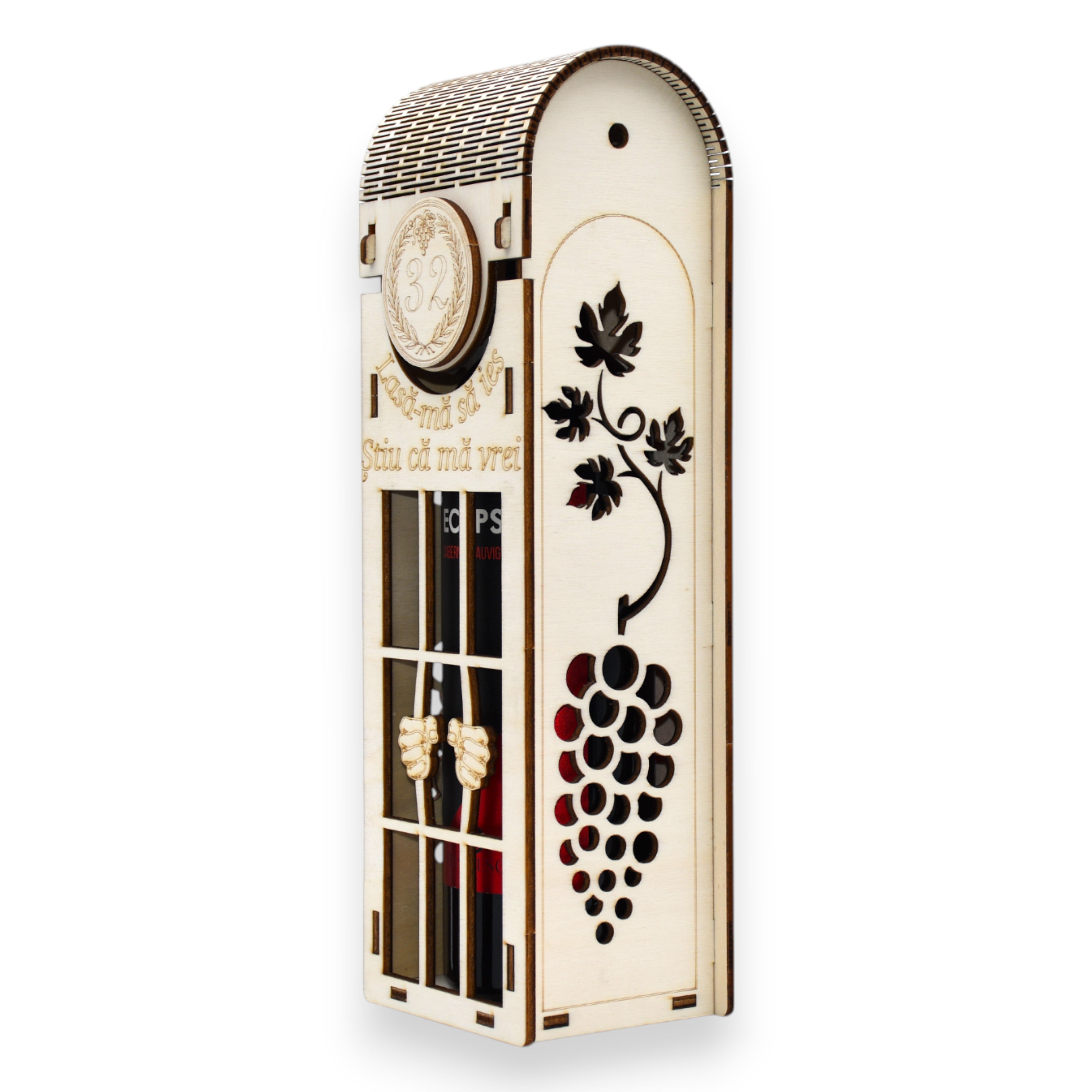  Cutie vin din lemn cu model de struguri gravat și decupat lateral, finisată manual, cadou aniversar premium.