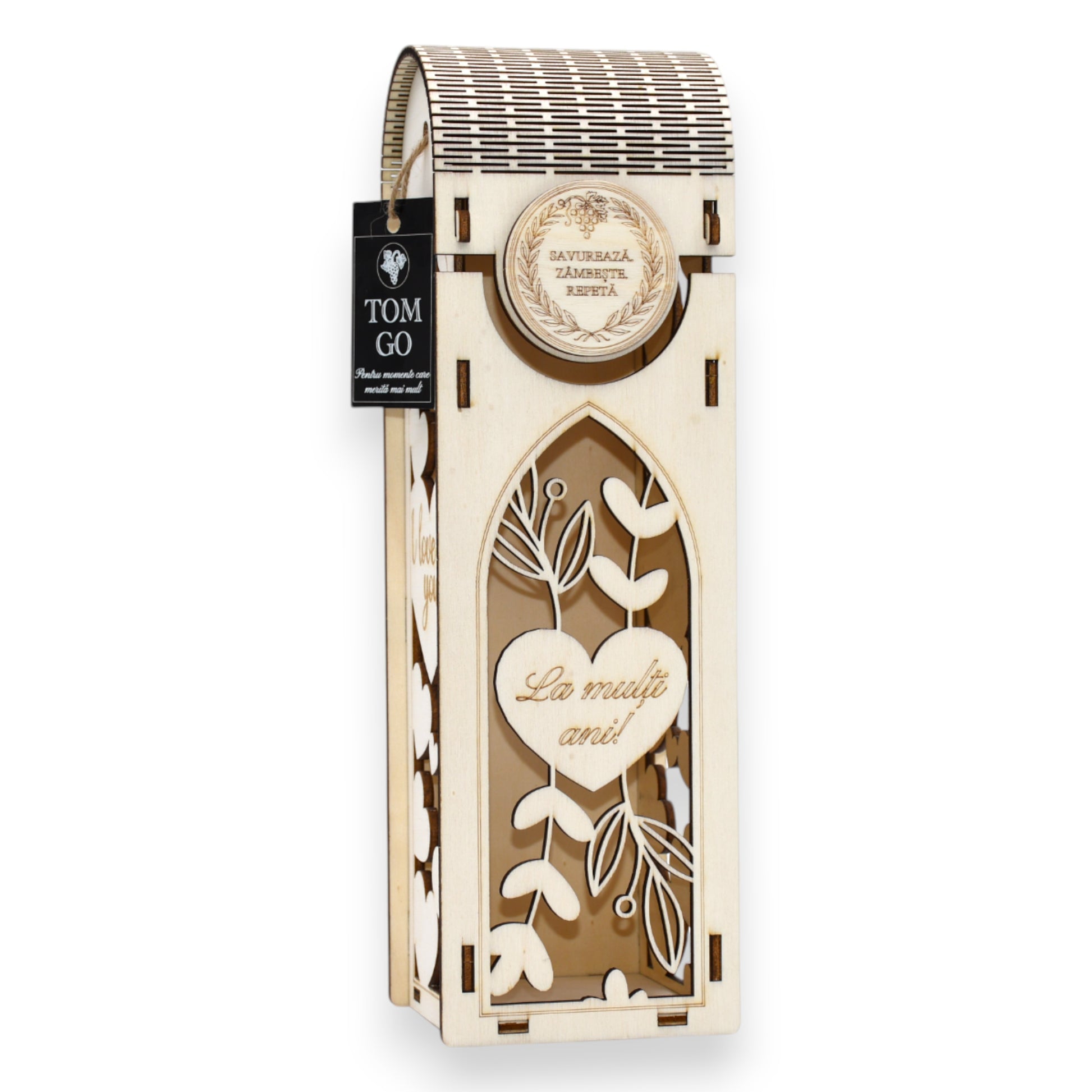 Cutie lemn personalizată „La mulți ani!” cu inimi și frunze, ideală pentru sticlă de vin cadou de Ziua Îndrăgostiților.