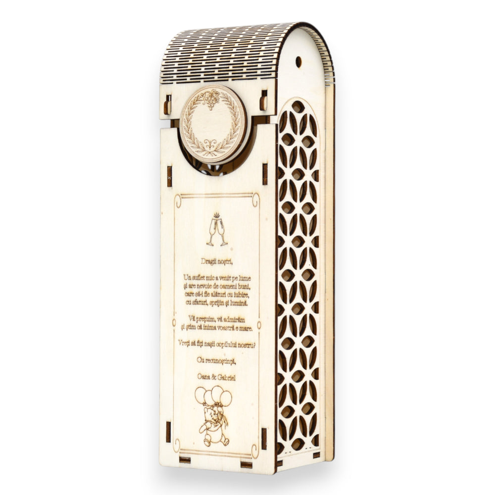 Cutie de vin din lemn cu laturi decupate în model floral geometric, capac arcuit și finisaj premium
