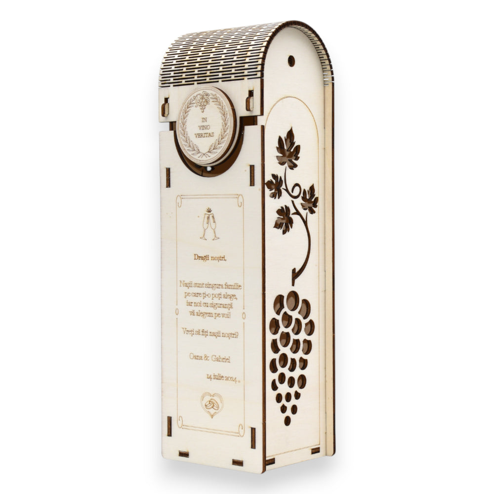  Cutie cadou vin din lemn cu gravură „Vreți să fiți nașii noștri?” și design ciorchine.