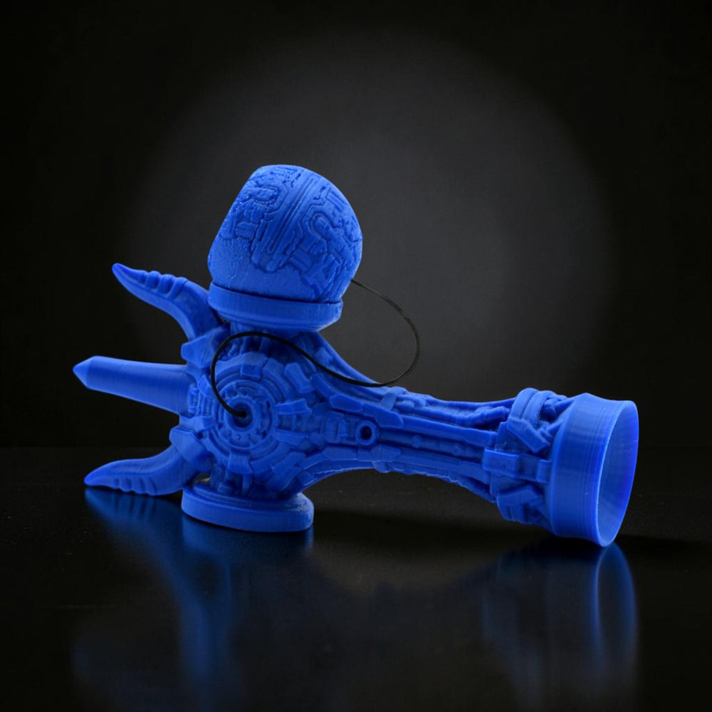 Skill toy albastru Geeker TOM Angel de la Tom GO, realizat prin printare 3D din PLA+, cu design futurist și cupe.
