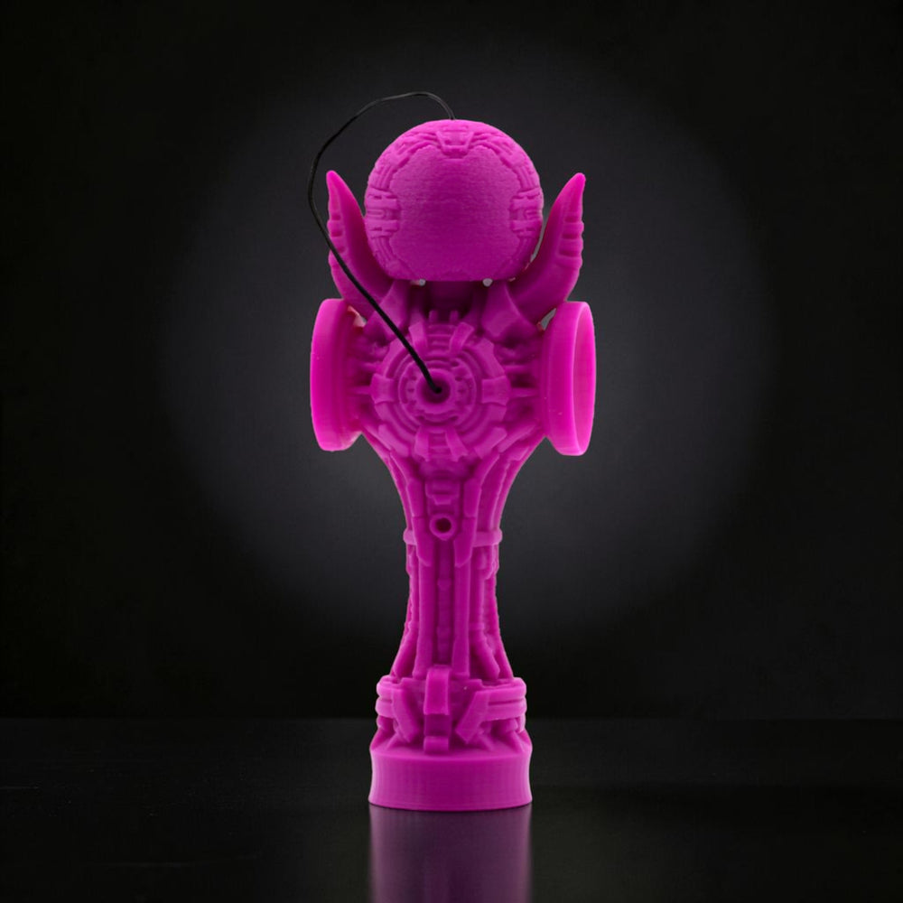 Skill toy Geeker TOM Angel de la Tom GO, roz, imprimat 3D din PLA+, cu design futurist și cupe laterale suplimentare.