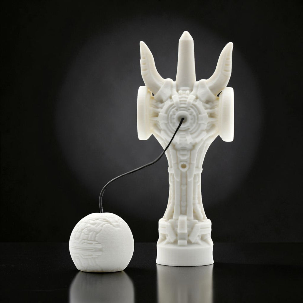 Skill toy alb Geeker TOM Angel de la Tom GO, imprimat 3D din PLA+, cu design futurist și cupe laterale pentru trick-uri