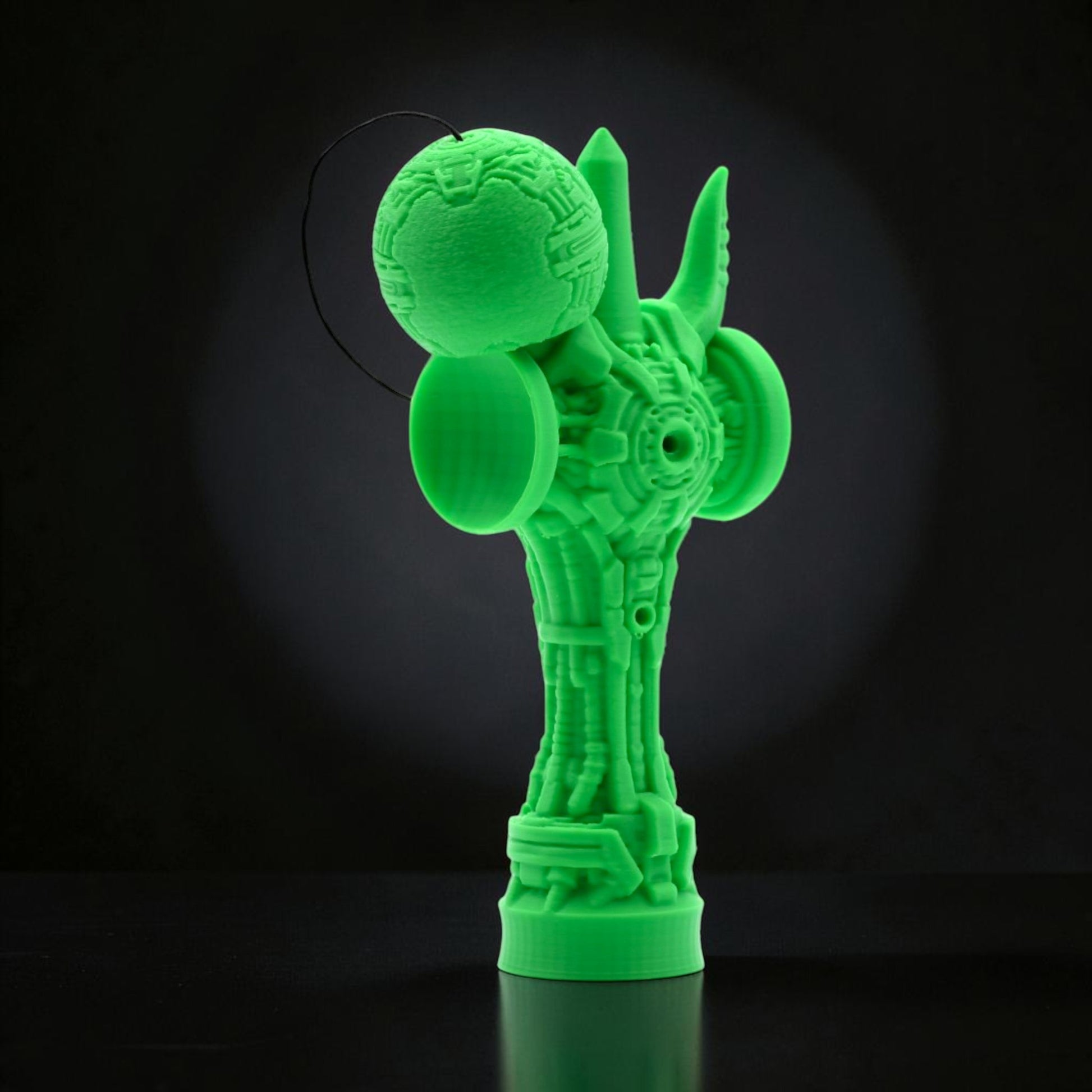 Skill toy verde Geeker TOM Angel de la Tom GO, realizat prin printare 3D din PLA+ cu design futurist și cupe laterale