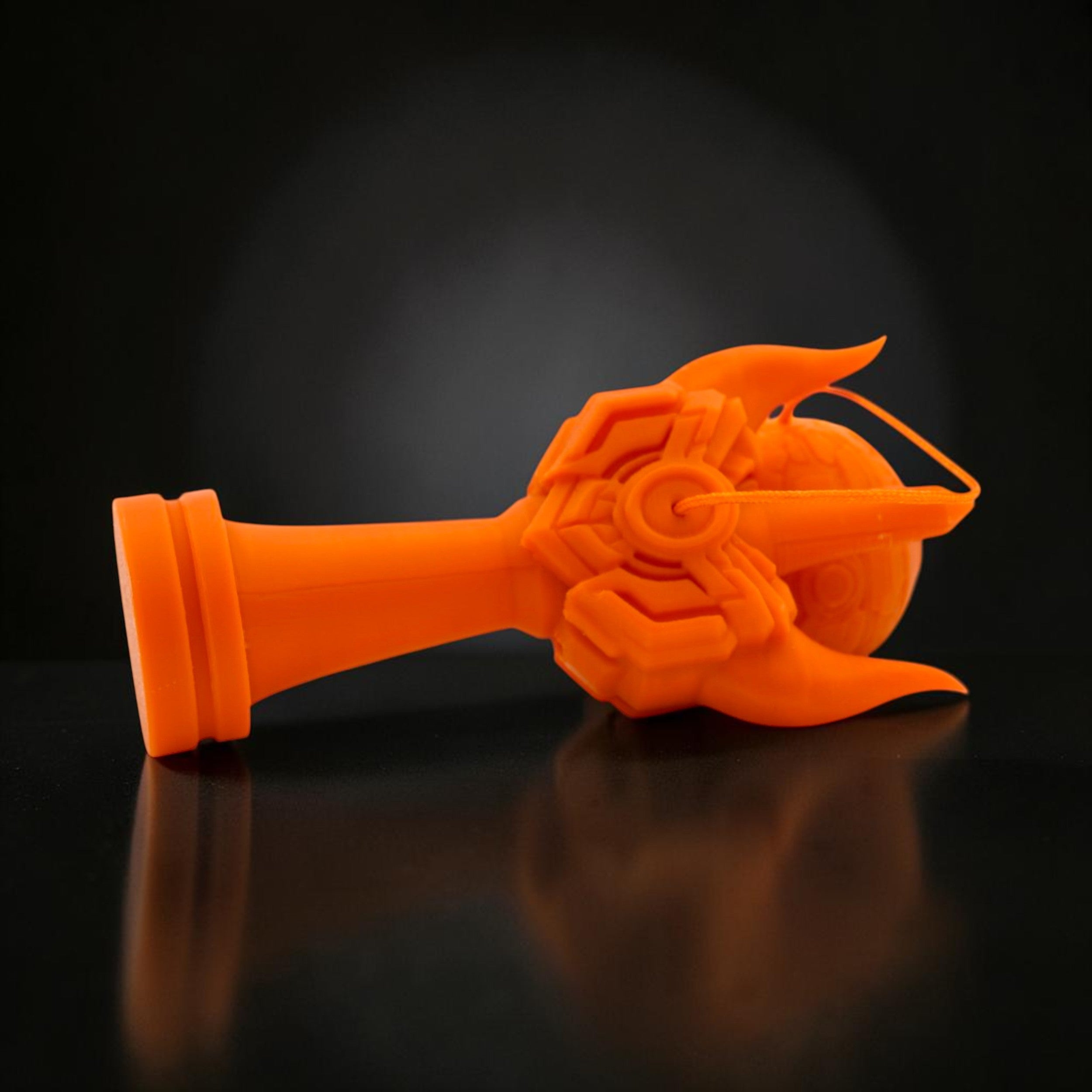 Kendama Geeker Iron S, portocalie, din fier, cu design futurist, pentru control precis.